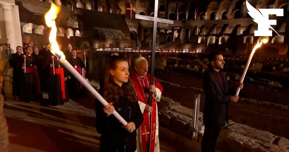 Rome: Images of Pope Leo XIV Carrying the Cross Himself at the Colosseum