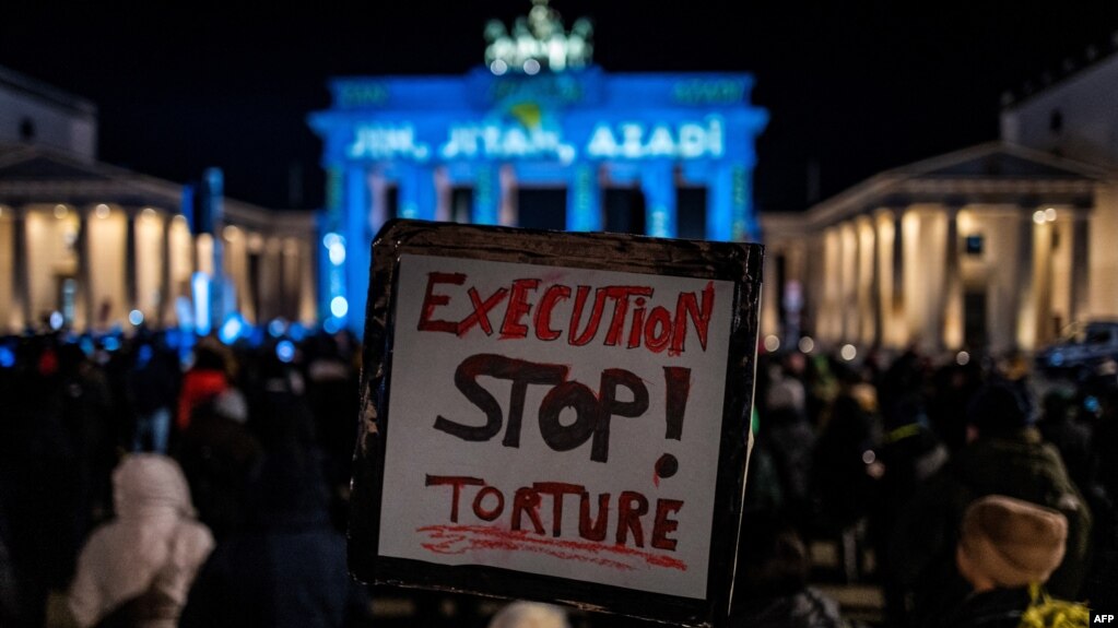 Iran Executes 19-Year-Old Arrested During January Protests, Right Group Says